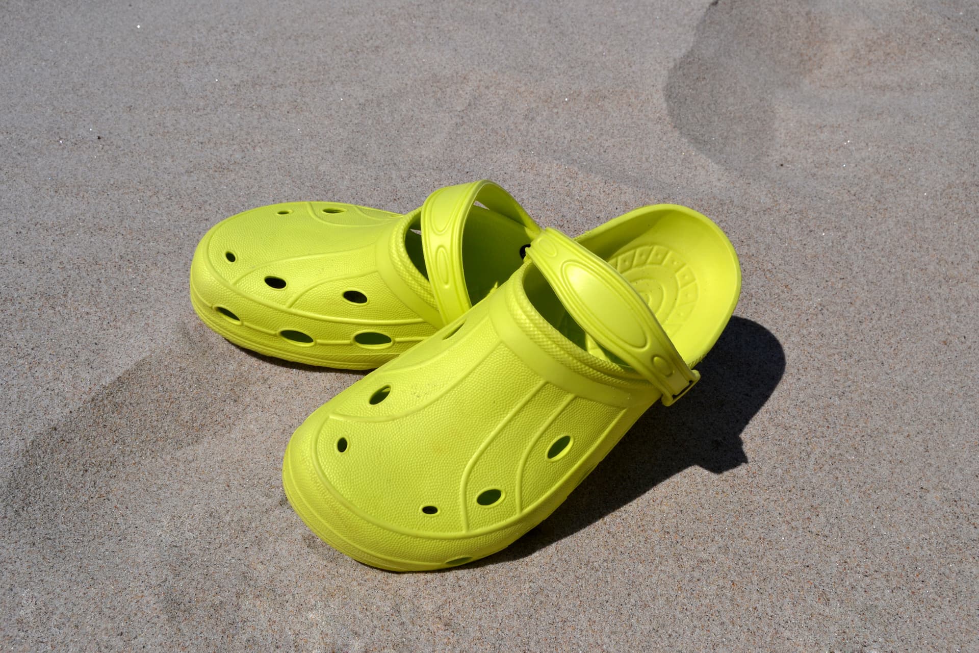 ဖိနပ် — Soft Clogs